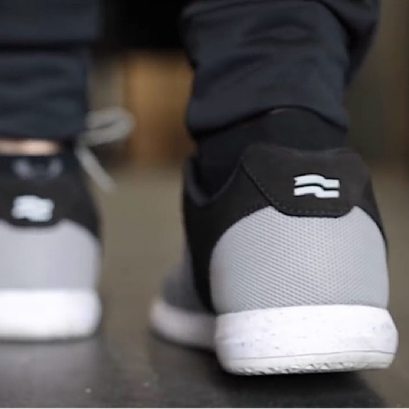 Strike Movement Men's Gray and Black Sneakers - Picture 5 of 16